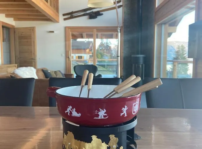 Swiss Feniks By Jolidi شاليه نينداز