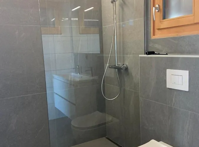 Swiss Feniks By Jolidi شاليه *